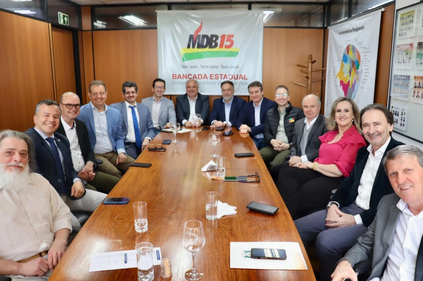 MDB tenta vender unidade, mas PP resiste: aliança soa forçada e ignora rivalidade histórica no interior gaúcho