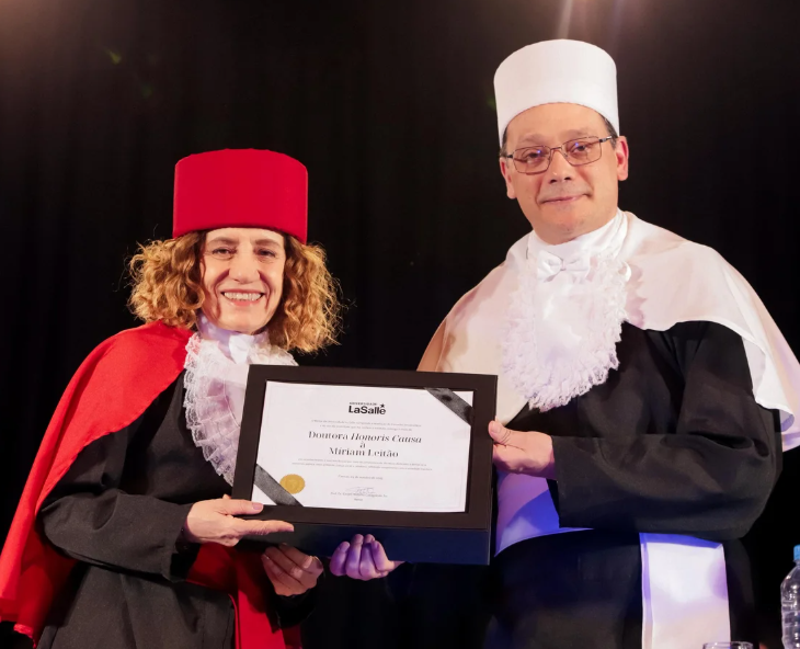 La Salle troca mérito por militância ao homenagear Míriam Leitão