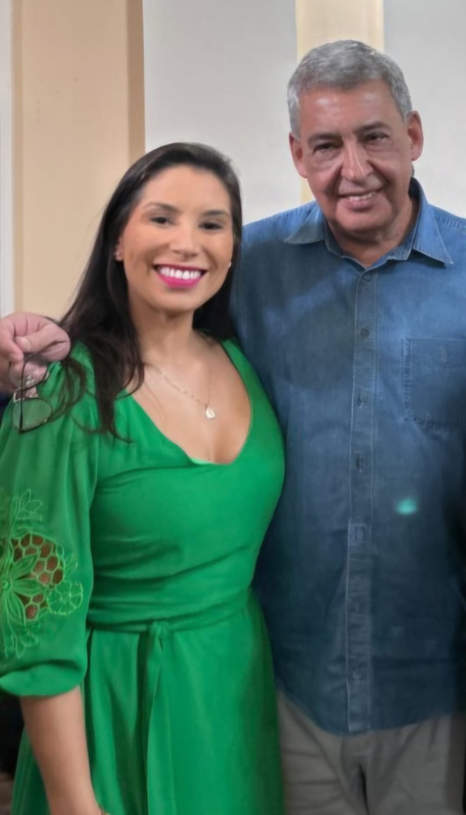 Melo sanciona lei que proíbe músicas com conteúdo impróprio em escolas municipais de Porto Alegre