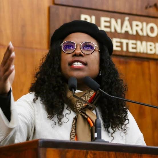 Diante de 10 feminicídios em 27 dias, Laura Sito pede calamidade pública no RS