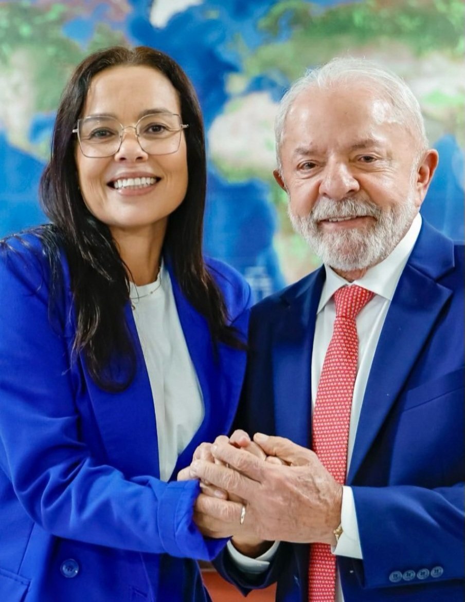 Pretto perde altitude enquanto Lula ensaia novo voo com Juliana Brizola