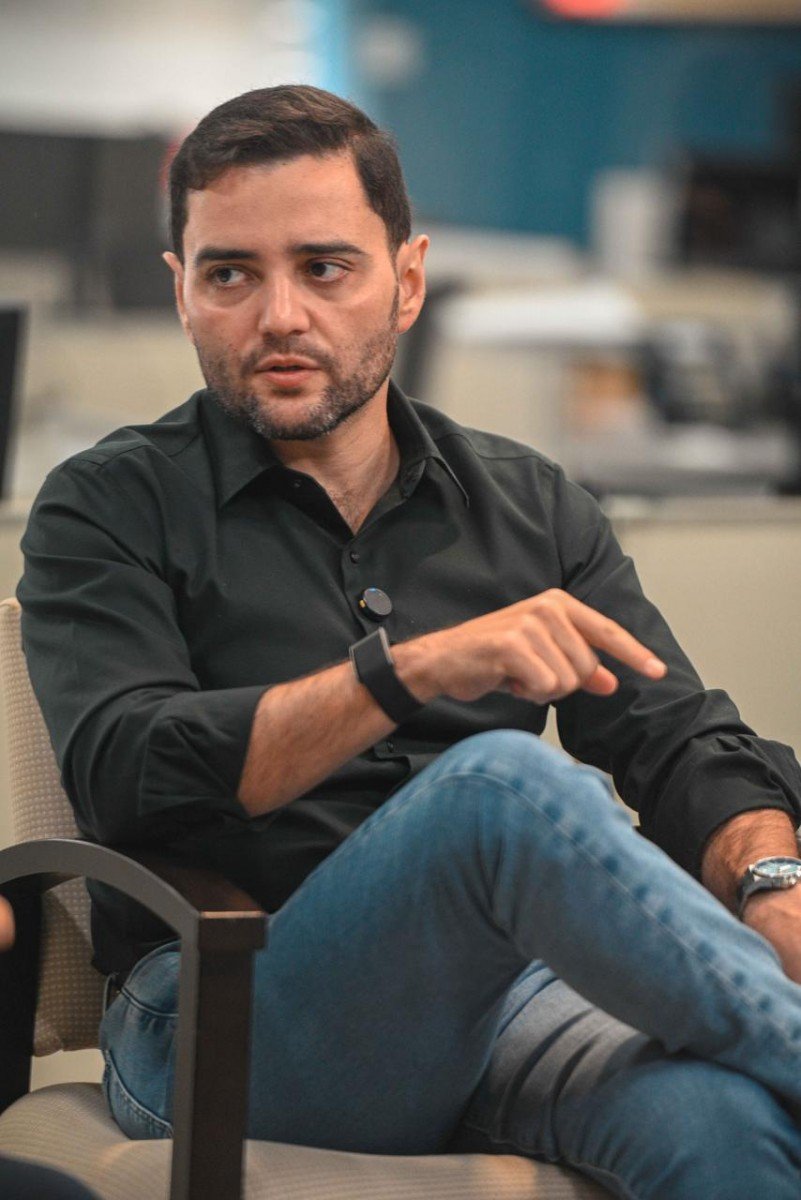 Gabriel Souza declara apoio a Caiado